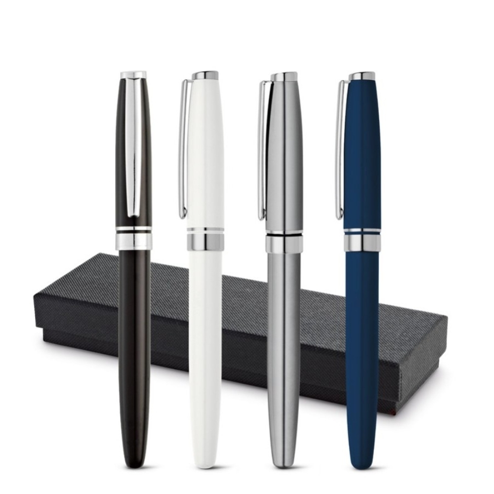 BERN. Roller em metal com escrita em preto